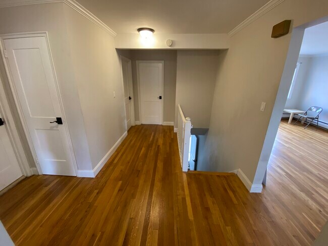 Foto del edificio - 2439 Bouck Ave