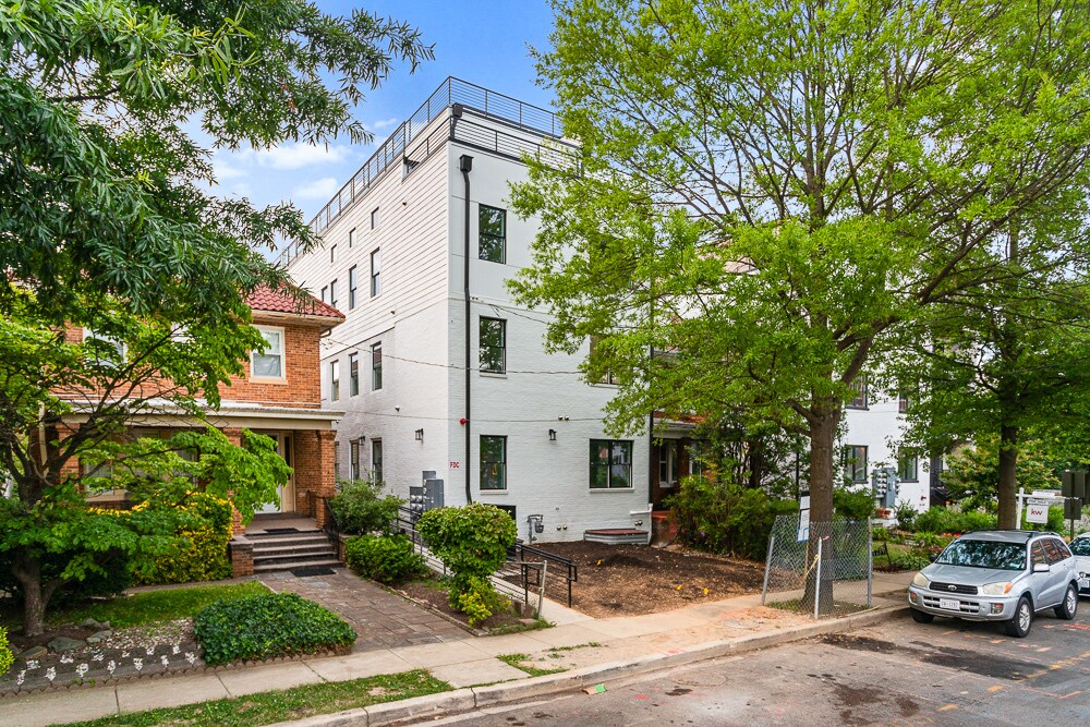 1109 Fern Exterior - 1109 Fern St NW