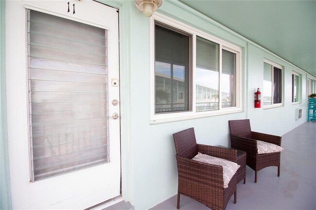 Foto del edificio - 1840 Shore Dr S