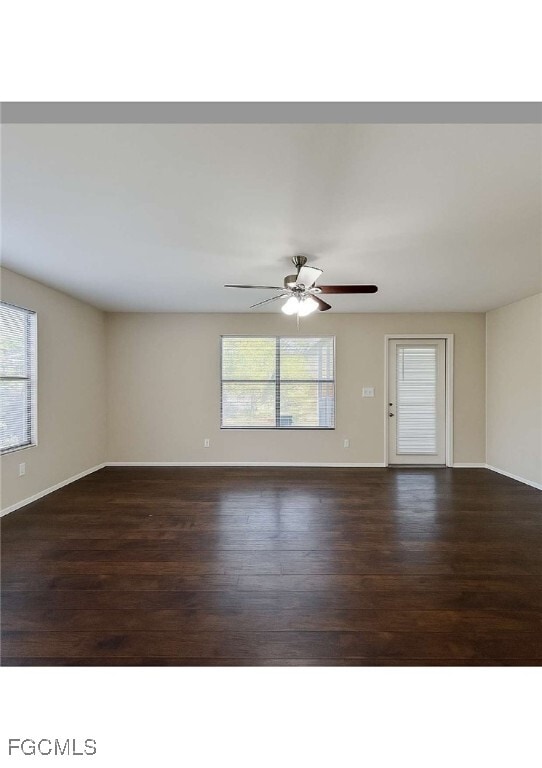 Foto del edificio - 8350 Wren Rd