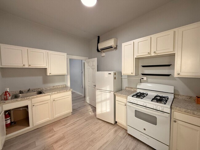 Photo - 1767 S Broadway Apartment