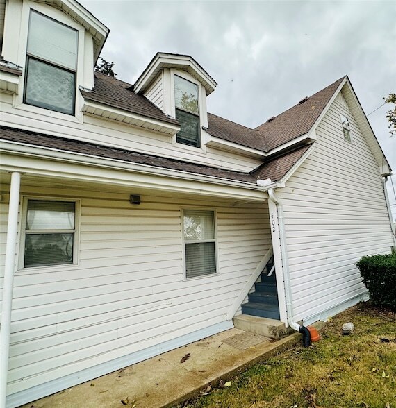 Foto del edificio - 402 S Bryan-Belt Line Rd