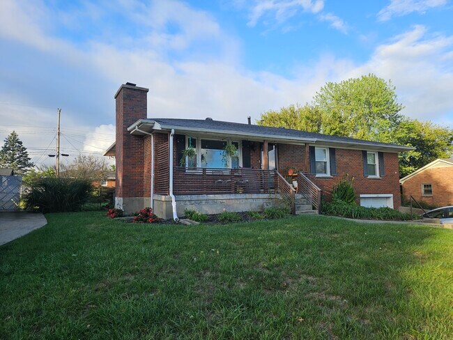 Building Photo - 521 Stonehaven Dr
