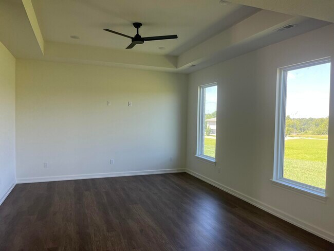 Foto del edificio - 1817 WES MILLIGAN Ln
