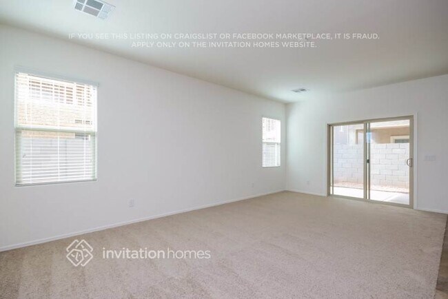 Building Photo - 1259 E Taylor Trail