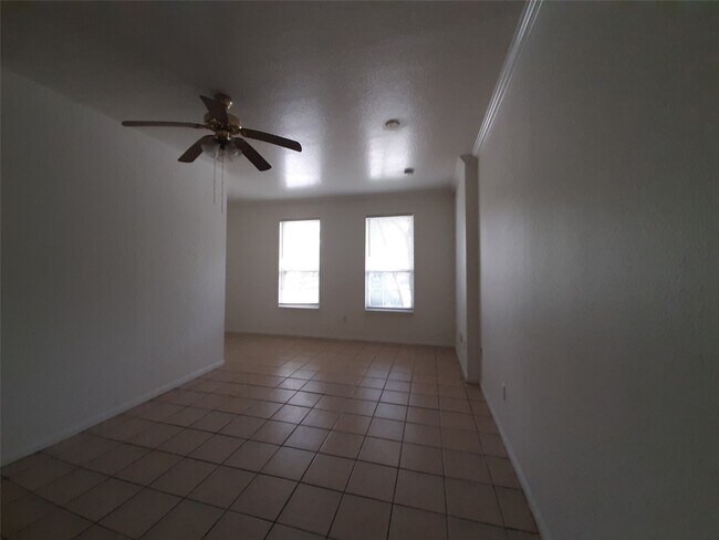 Foto del edificio - 4542 Otterbury Dr