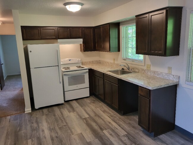 Foto del edificio - 1341 E Highland Ave