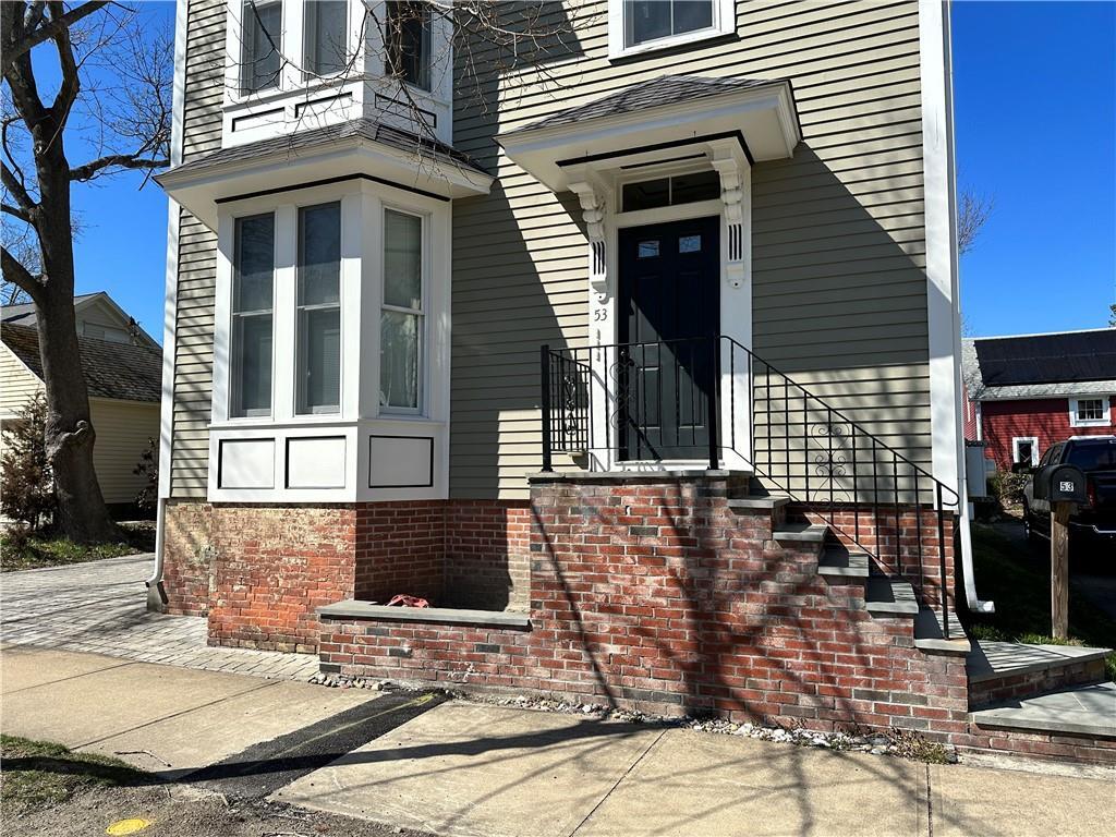 53 Burton St Unit 2, Bristol, RI 02809 Room for Rent in Bristol, RI