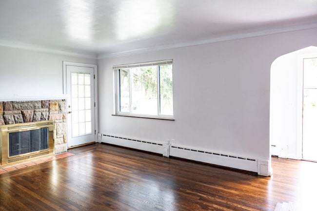 Foto del edificio - 4282 Homelawn Ave
