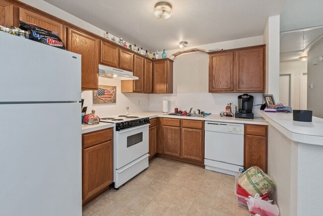 Foto del edificio - AUGUST PRE-LEASE!!  Cute 2 Bedroom 2 Bathr...