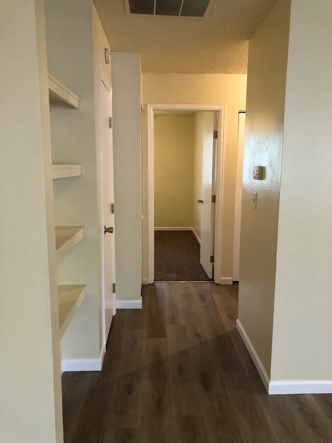 Hallway with extra closets - 2923 Sage St