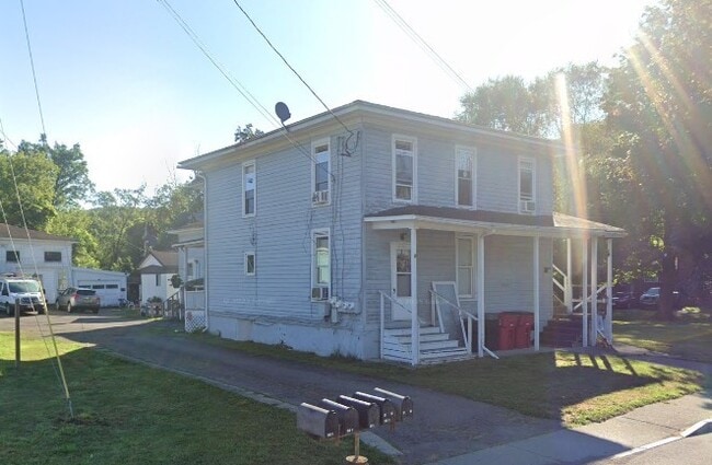 Building Photo - 8573 Main St