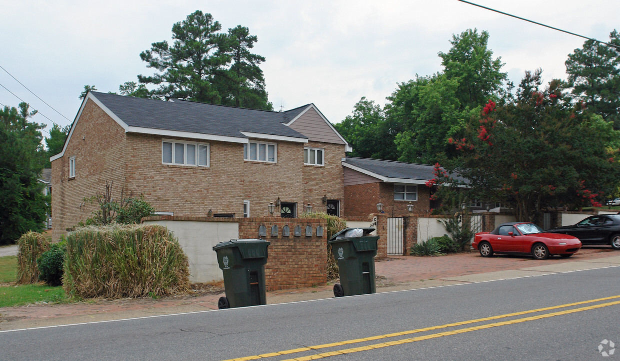 Primary Photo - 224-226 Buck Jones Rd