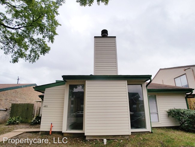 Building Photo - 3 br, 2 bath House - 4811 Pebble Brook St.