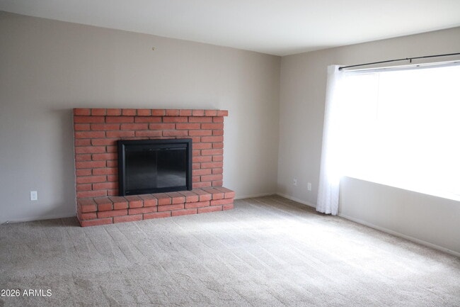 Building Photo - 5001 S Sioux Ave