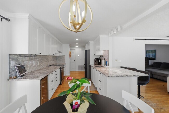 Foto del edificio - 1638 Spottswood Cir