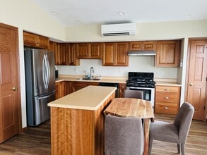 Building Photo - 8102 N Scheider Rd