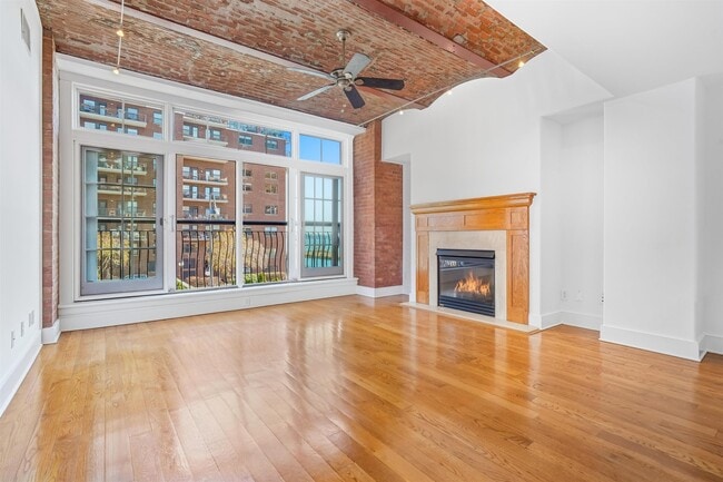 Foto del edificio - 174 Washington St