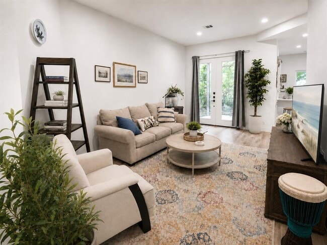 Building Photo - 6030 Mt Bonnell Cove