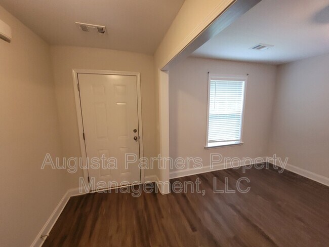 Building Photo - 1330 Crawford Creek Pl