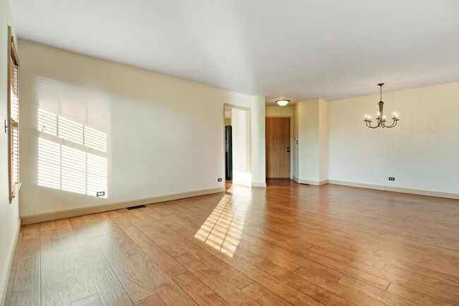 Building Photo - 1234 Ballantrae Pl