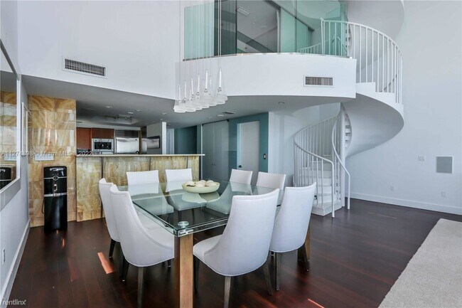 Foto del edificio - 3 br, 3.5 bath Condo - 1331 Brickell Bay D...