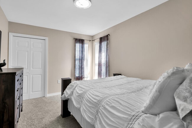 Foto del edificio - 1916 Kadima Cir