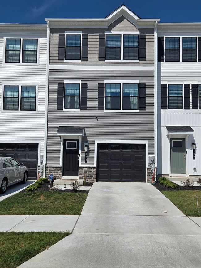 Building Photo - 519 Swift Heron Ave