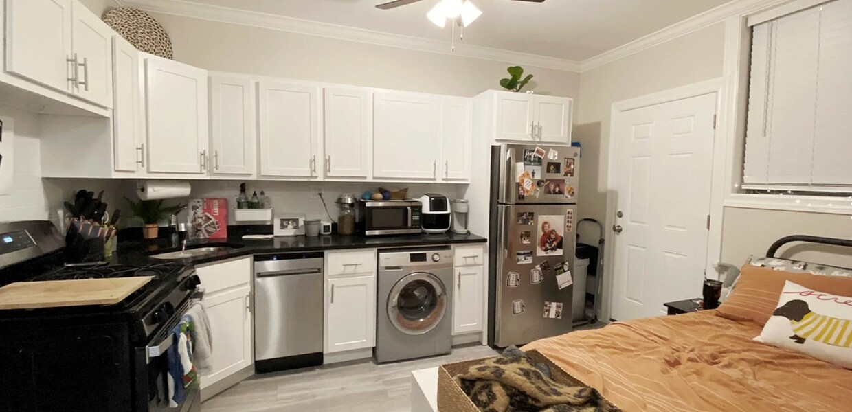 Foto principal - 732 W Roscoe St