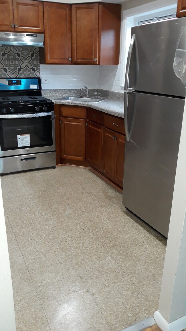 Kitchen 2 - 2060 Bergen Ave