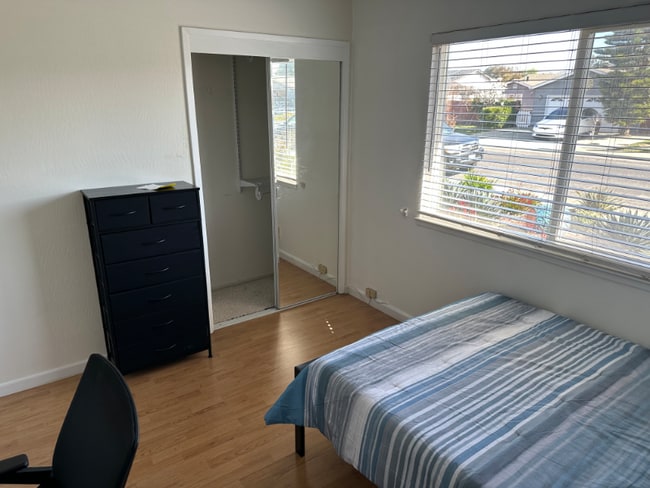 Building Photo - 412 Rosemont Dr