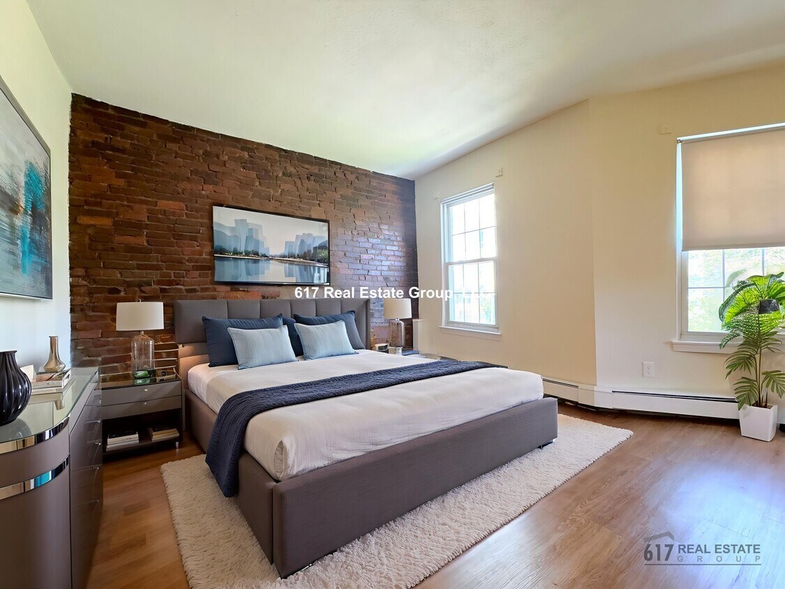 Foto principal - 74 S Huntington Ave