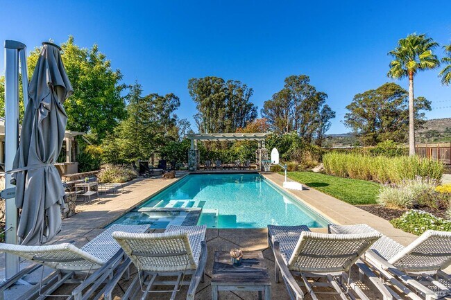 Foto del edificio - 2125 Welzel Ln