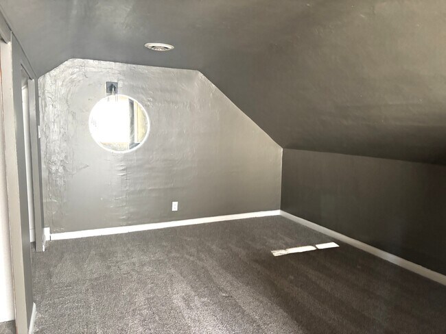 Foto del edificio - 516 W Wescott Ave