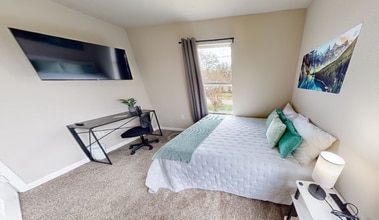 Building Photo - 1917 Sadler St