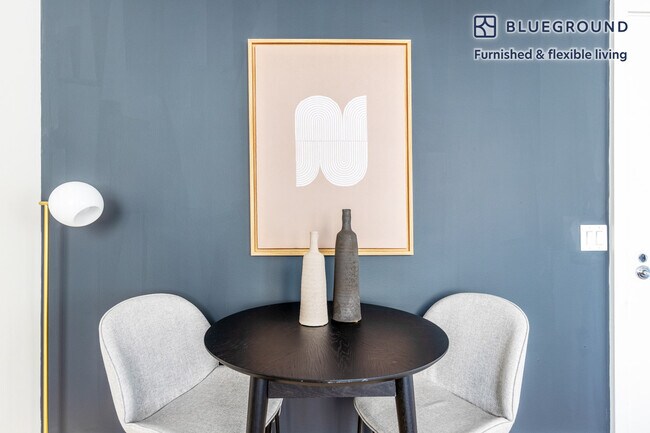 Foto del edificio - 733 15th St NW