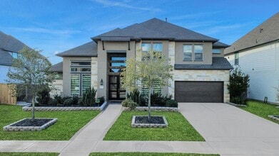 Building Photo - 10719 Klaria Cres Ct
