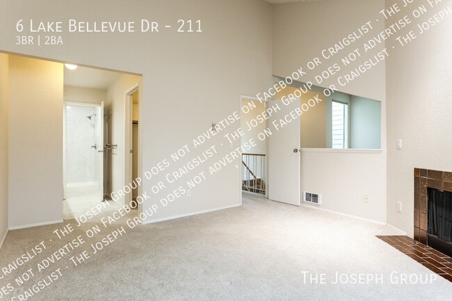 Foto del edificio - 6 Lake Bellevue Dr