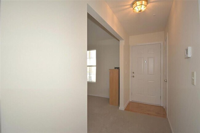 Foto del edificio - 5799 Cedar Croft Ln