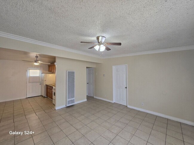 Foto del edificio - 5826 Ocotillo Ave
