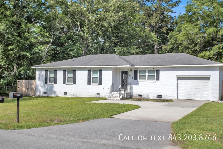 Primary Photo - 227 Jean Wells Dr