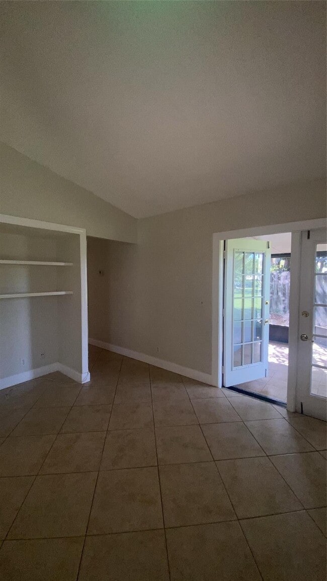 Building Photo - 9926 Watermill Cir