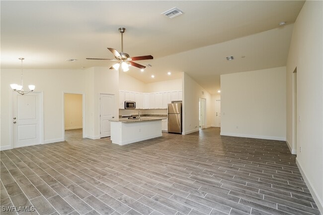 Building Photo - 2704 23rd St W