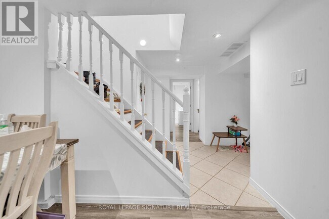 Building Photo - 313 Patricia Ave