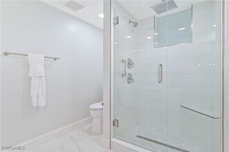 Building Photo - 15 Bluebill Ave