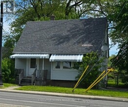 Building Photo - 5176 Stanley Ave
