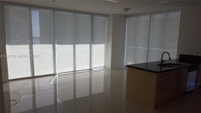 Building Photo - 79 SW 12th St