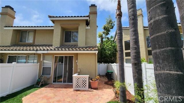 Primary Photo - 28461 Yosemite Dr
