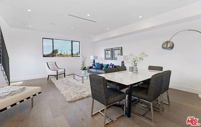 Building Photo - 6077 Hargis St