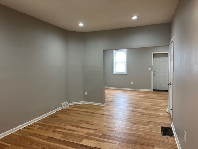 Foto del edificio - 621 Dauphin St